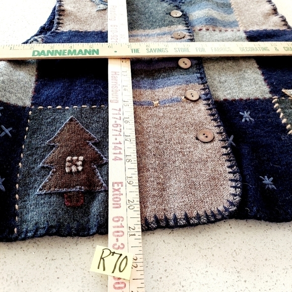 Vintage Woolrich 100% Wool Christmas Sweater Vest Cardigan Patchwork Medium EUC - Picture 9 of 13